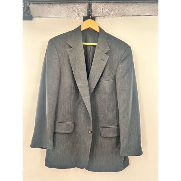 Oscar de la Renta - Picture 3 of 8